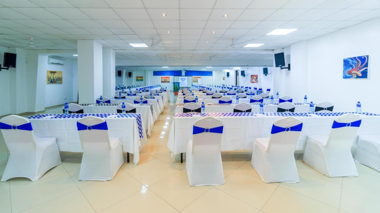 Hotel Sapphire Mombasa Bagian luar foto