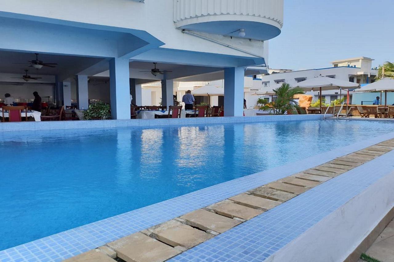 Hotel Sapphire Mombasa Bagian luar foto