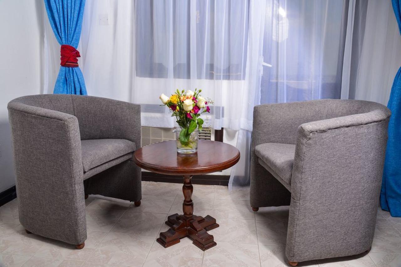 Hotel Sapphire Mombasa Bagian luar foto