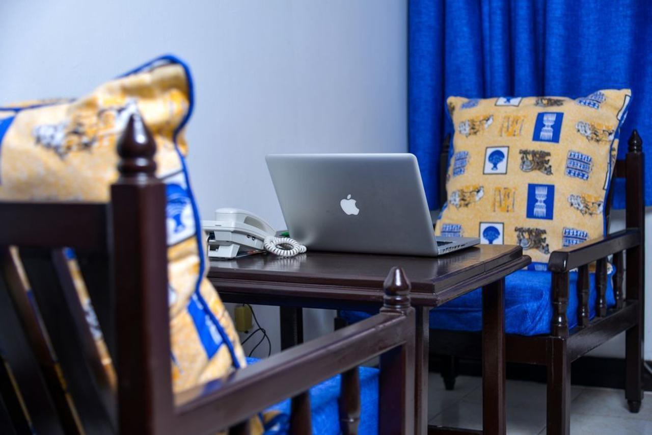 Hotel Sapphire Mombasa Bagian luar foto
